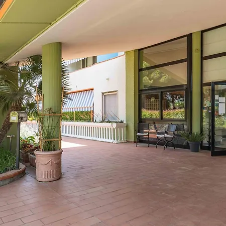 Riva Etrusca 3* Marina Di Bibbona
