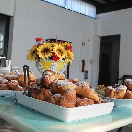 Riva Etrusca Hotel 3*