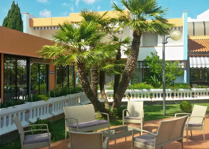 Riva Etrusca Hotell 3*
