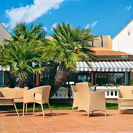 Hotel Riva Etrusca Marina Di Bibbona