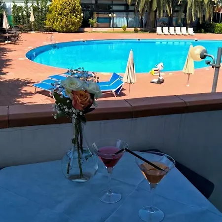 Riva Etrusca 3*