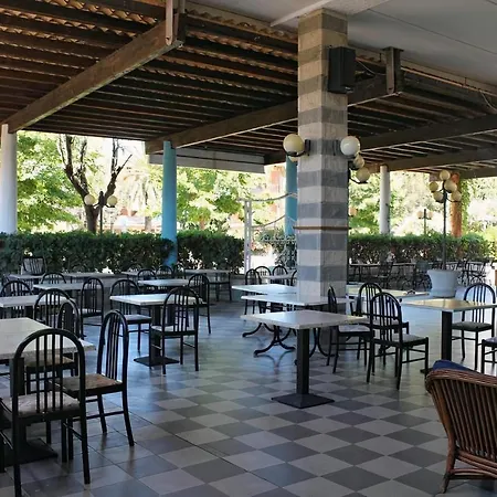 Hotel Riva Etrusca 3*