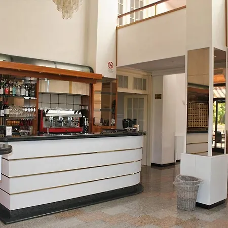 Hotel Riva Etrusca 3*