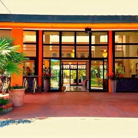 Hotel Riva Etrusca 3*