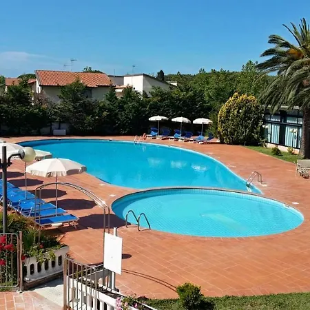 Hotel Riva Etrusca Marina Di Bibbona